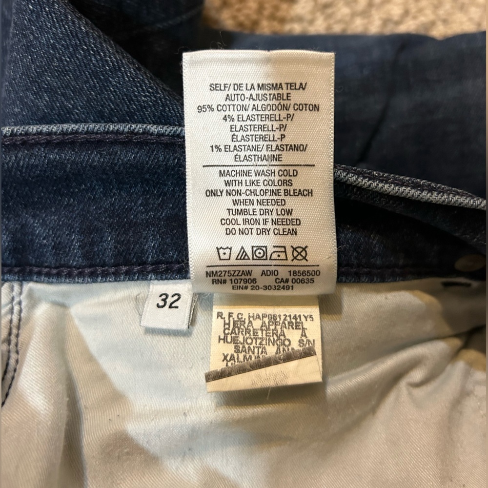 Hudson Blake Slim Straight Jeans - Picture 4 of 4